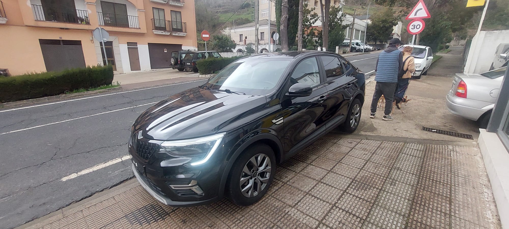 Renault Arkana 1.3 MYHYBR 140CV foto 12